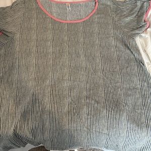 Lularoe Classic Tee
